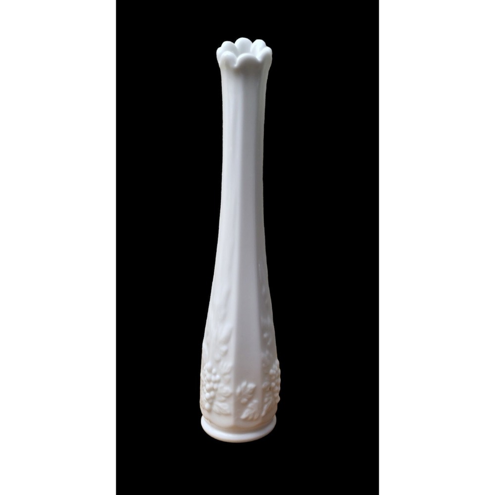 Vintage Westmoreland White Milk Glass Paneled Grape Bud Vase 10" Sticker & Stamp